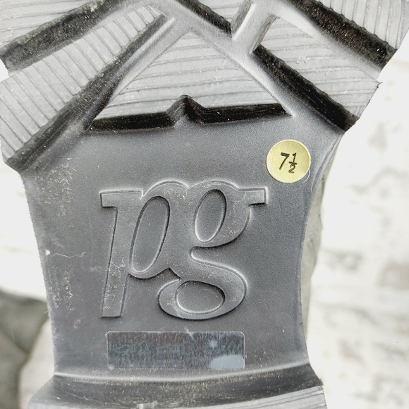 Paul Green Newbury Chunky Ankle Bootie in Iron Grained M852 - Picture 9 of 12